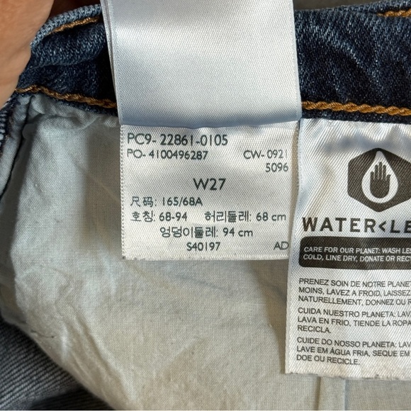 Levi’s Premium Wedgie Fit Button Fly Ankle Jeans Blue Size 27 #1732 - Picture 10 of 11